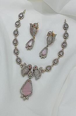 Simple elegant neckpies Simple elegant neckpies