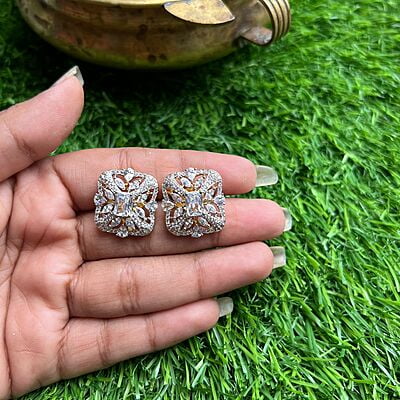 AD Unique Stud