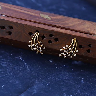 U Shape Gold Neckpiece