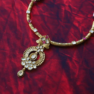 Antique Brass based with Kundan stone Neckpiece