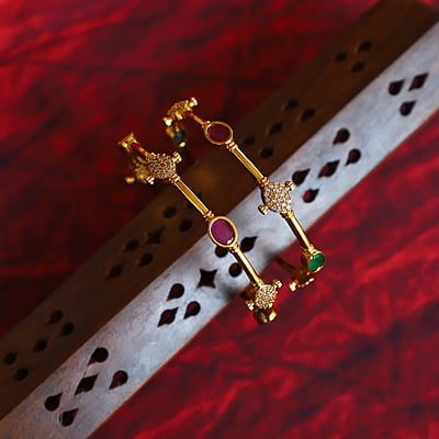 Multicolor Maragatham Stone Bnagels