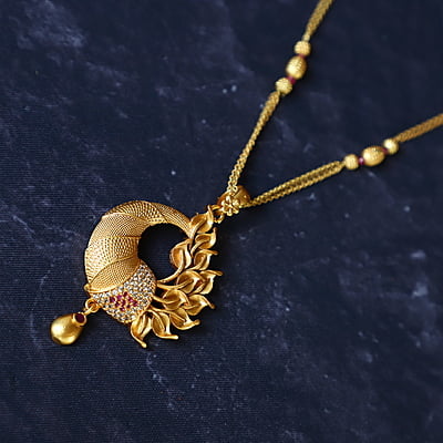Circle Feather Pendent Set