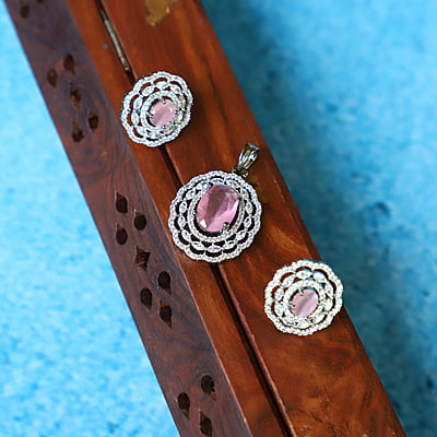 Rubi stone studded Pendant