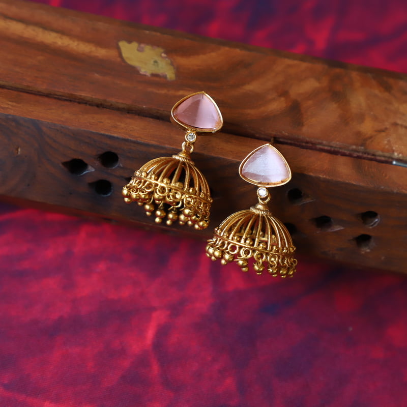 Mango design Stud