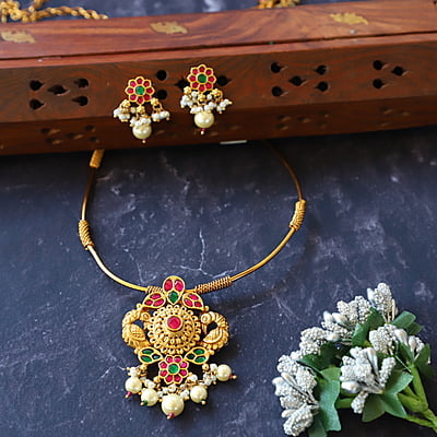 Antique Chocker type Neckpiece