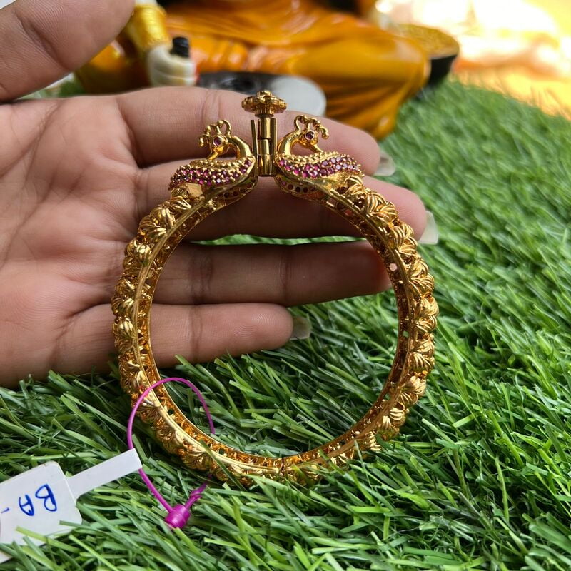 Gold Finish Unique Floral Kada Bangle Gold Finish Unique Floral Kada Bangle