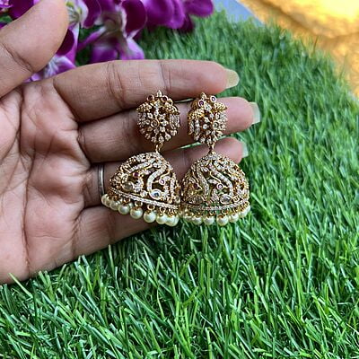 Beautiful Multistone Stud