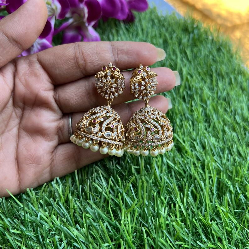 Beautiful Multistone Stud Beautiful Multistone Stud