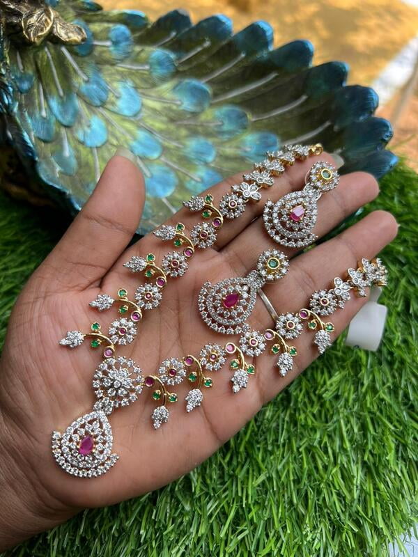 leaf and flower design AD stone neckpiece leaf and flower design AD stone neckpiece