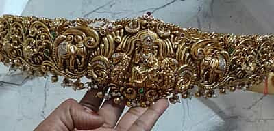 light stone with white based hipblet