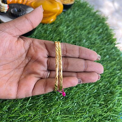 regular use enamel design bangle