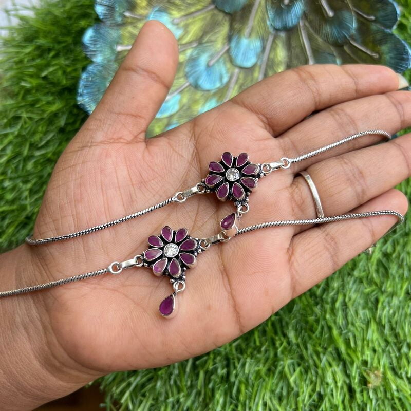 Antic silver finished Anklet for adults - Flower designed