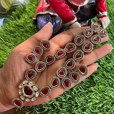 Rosegold fancy ruby neckpiece - Pastel green Rosegold fancy ruby neckpiece - Pastel green