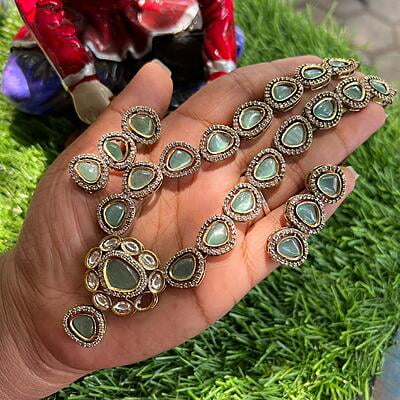Rosegold fancy ruby neckpiece - Pastel green Rosegold fancy ruby neckpiece - Pastel green