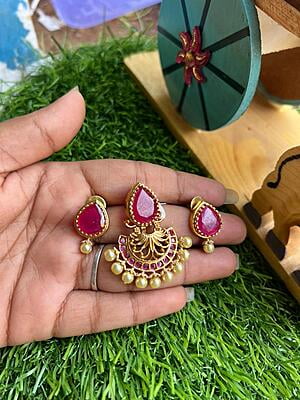 Ruby stone Pendant with Earings with Pearl drop