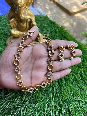 Unique Round Square Shape Stone Antic Neckpiece