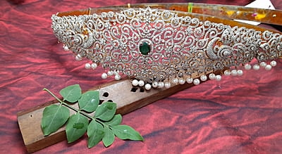 ad type gold based peacock design hipblet