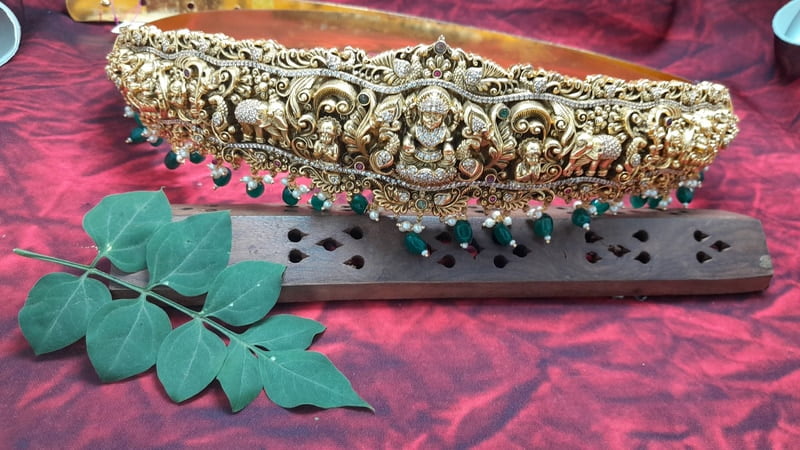 elephant with lakshmi design hipblet