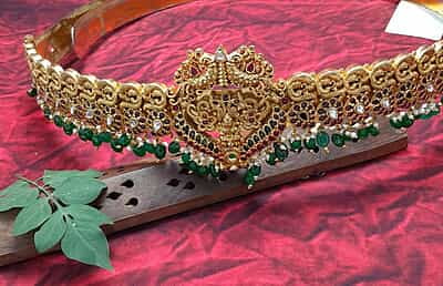 flower with peacock design hipblet