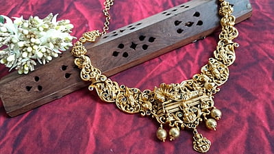 perumal with lakshmi design neckpiece