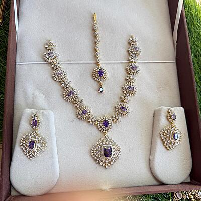 Unique Jewellery AD Neckpiece