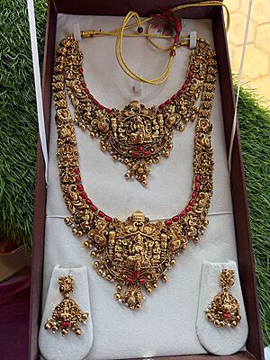 coral beard lakshmi design long haram & neckpiece - combo set