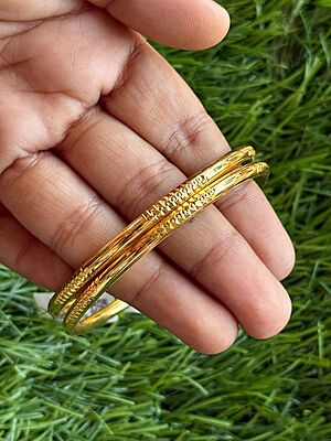 plain bangle with cut design regular use
