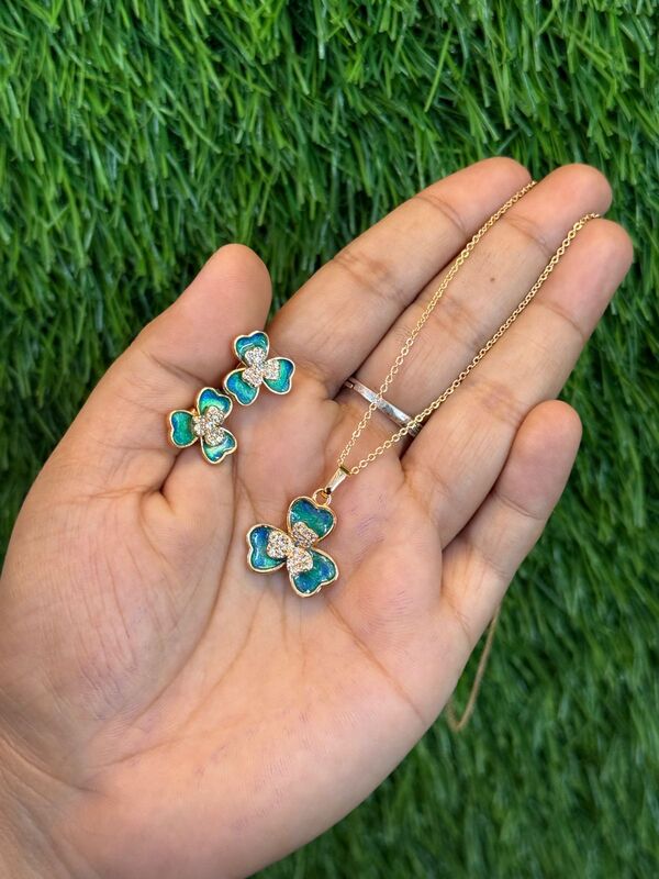 attractive flower design rose gold chain attractive flower design rose gold chain