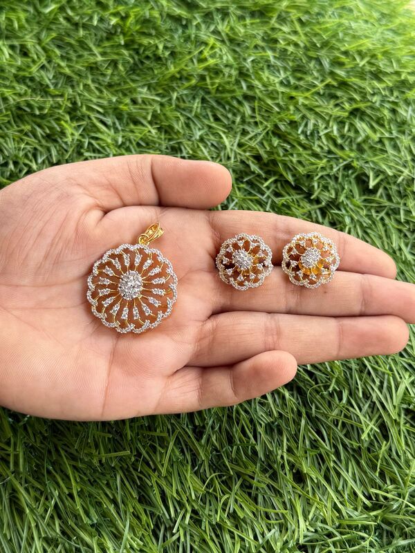 round design diamond pendant earring set round design diamond pendant earring set