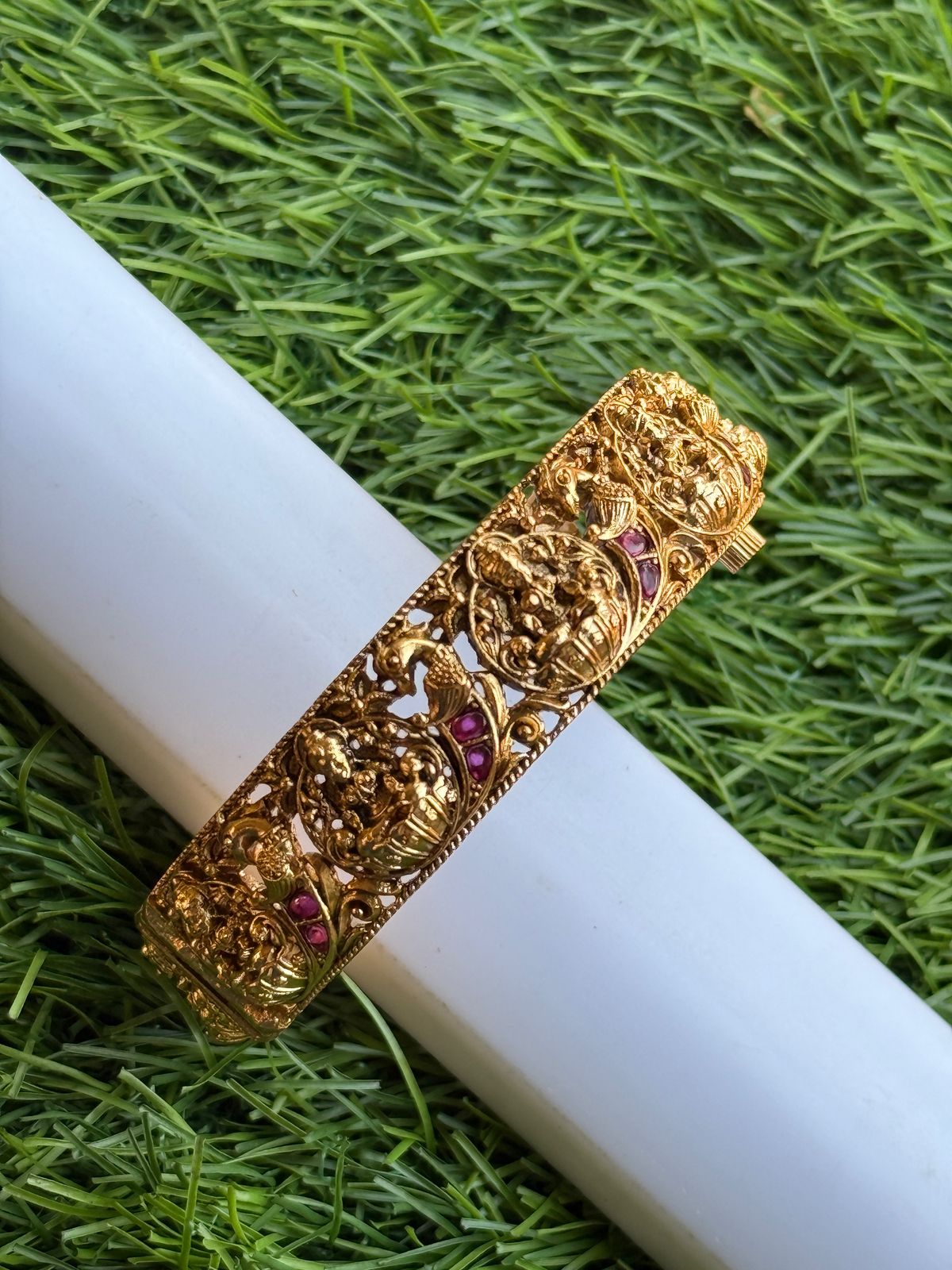 AD Stone Star Bangle