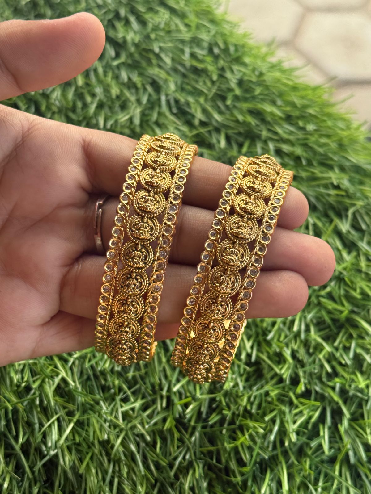 Antic lakshmi design bangle