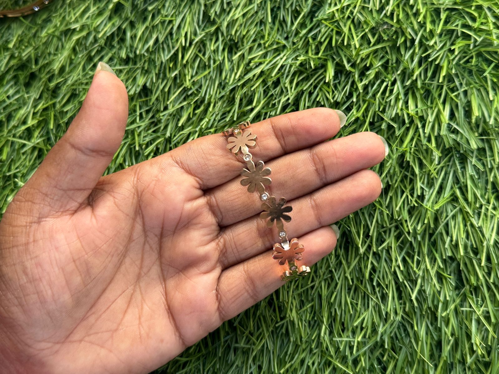Fashionable stone Design rosegold Bracelet