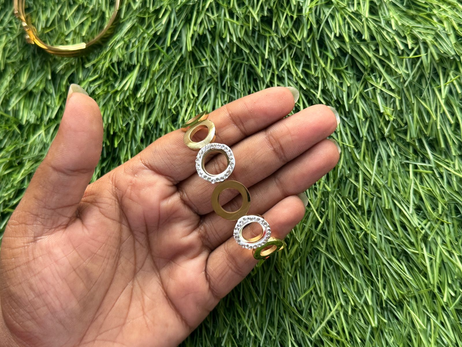 Dualtone Floral Bracelet