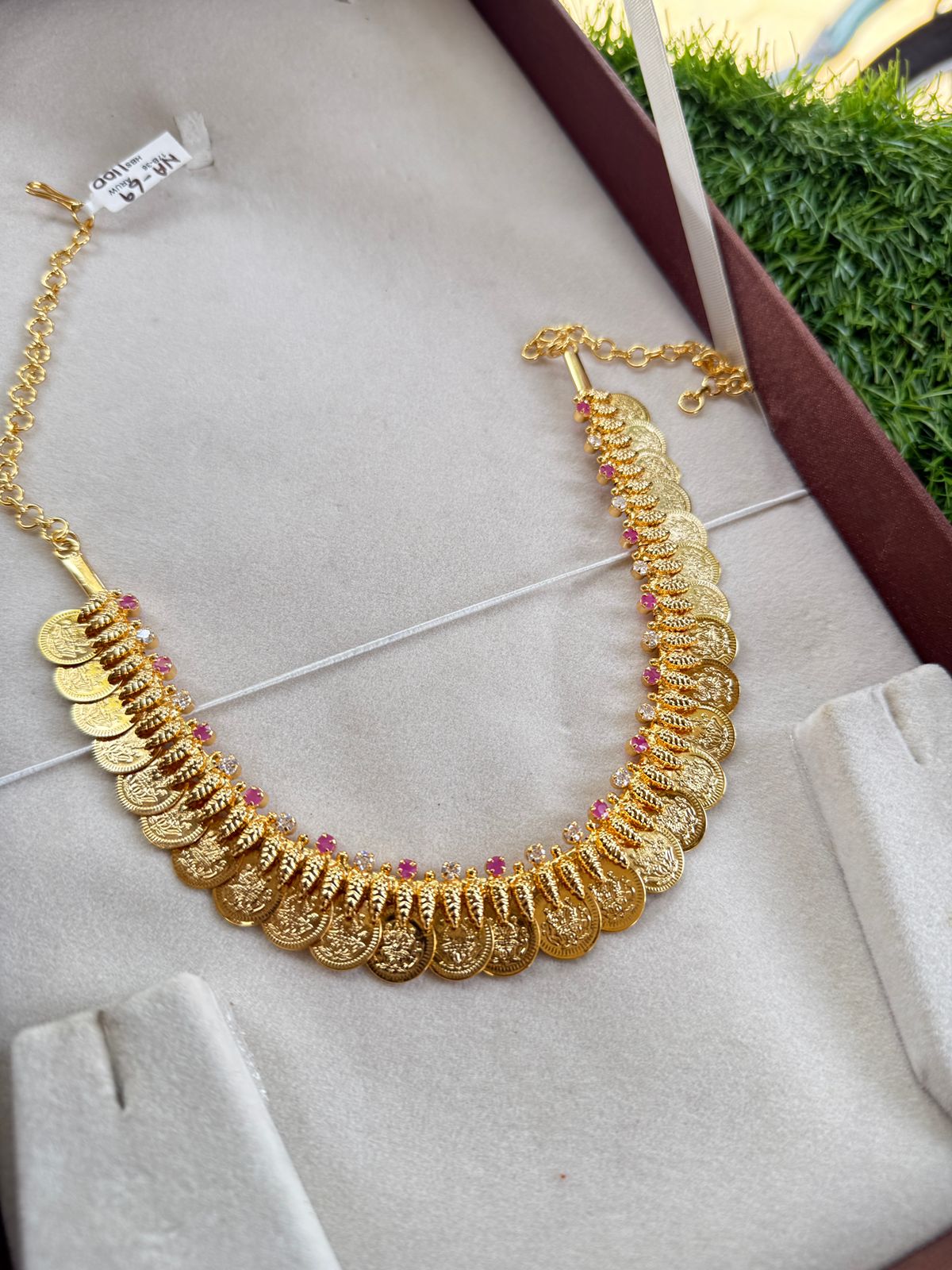 leaf with coin one gram neckpiece leaf with coin one gram neckpiece
