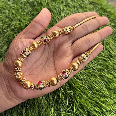 Stone design necklace