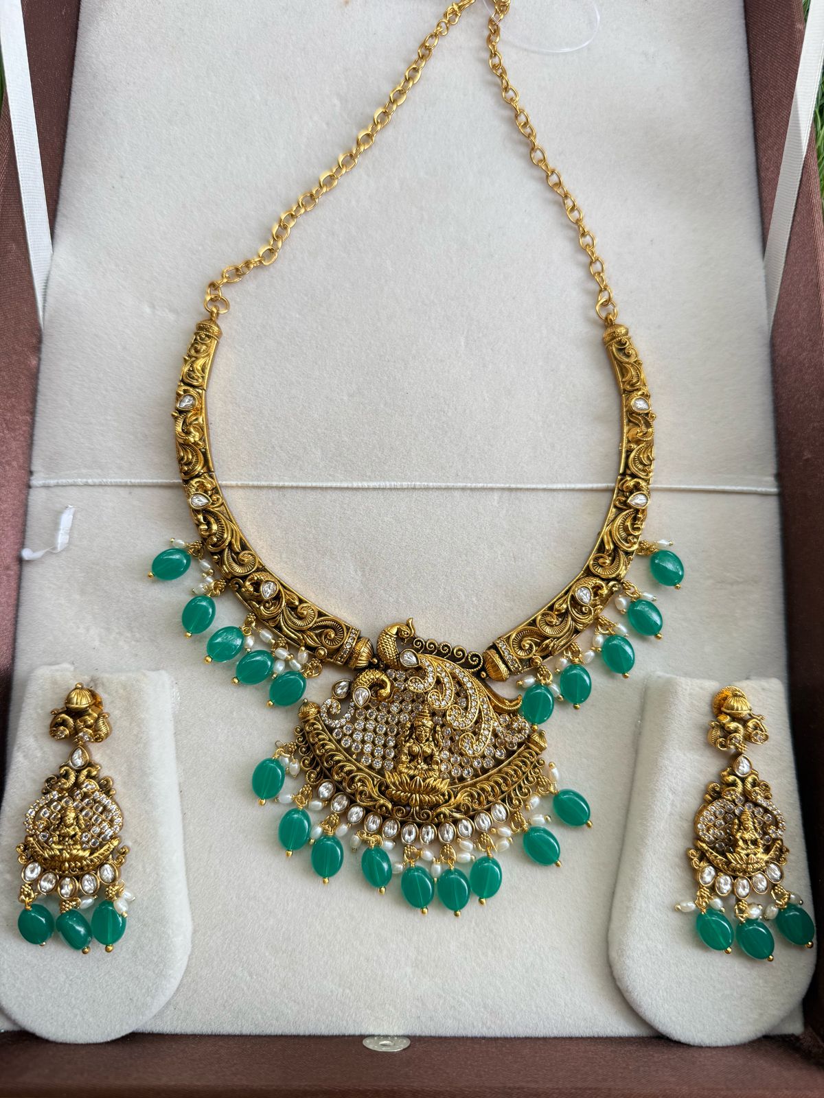 Antic gold finish lakshmi design choker