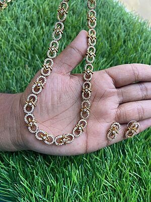Gold finishing stone long haram