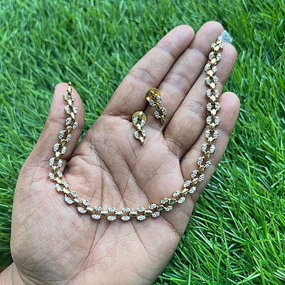 Twinkle stones with pretty design neck piece Twinkle stones with pretty design neck piece