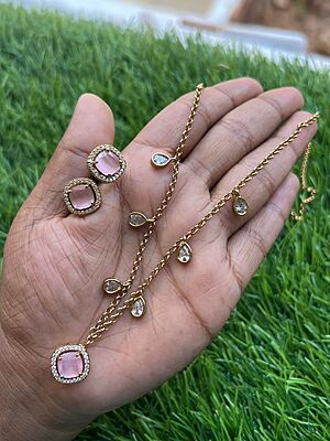 Unique design Rose gold finished neckpiece - Oval design