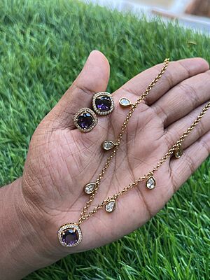 Unique design Rose gold finished neckpiece - Oval design