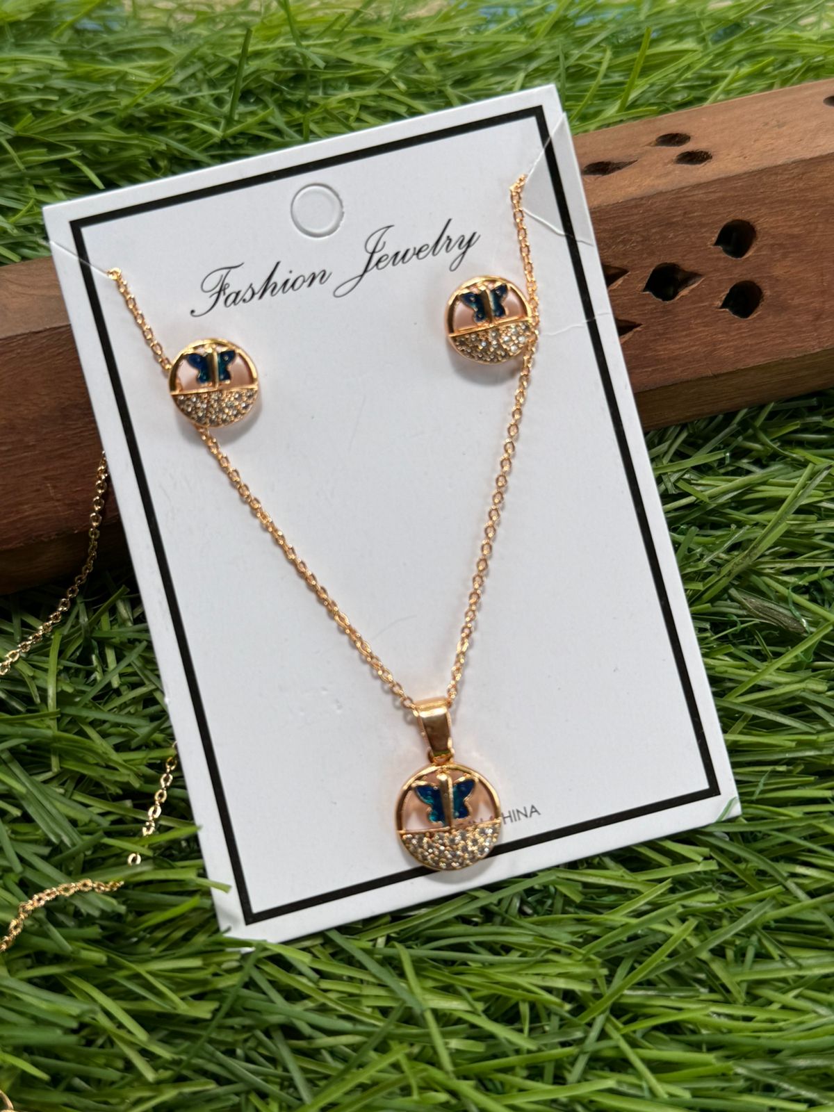 Moon Stone Hanging Chains