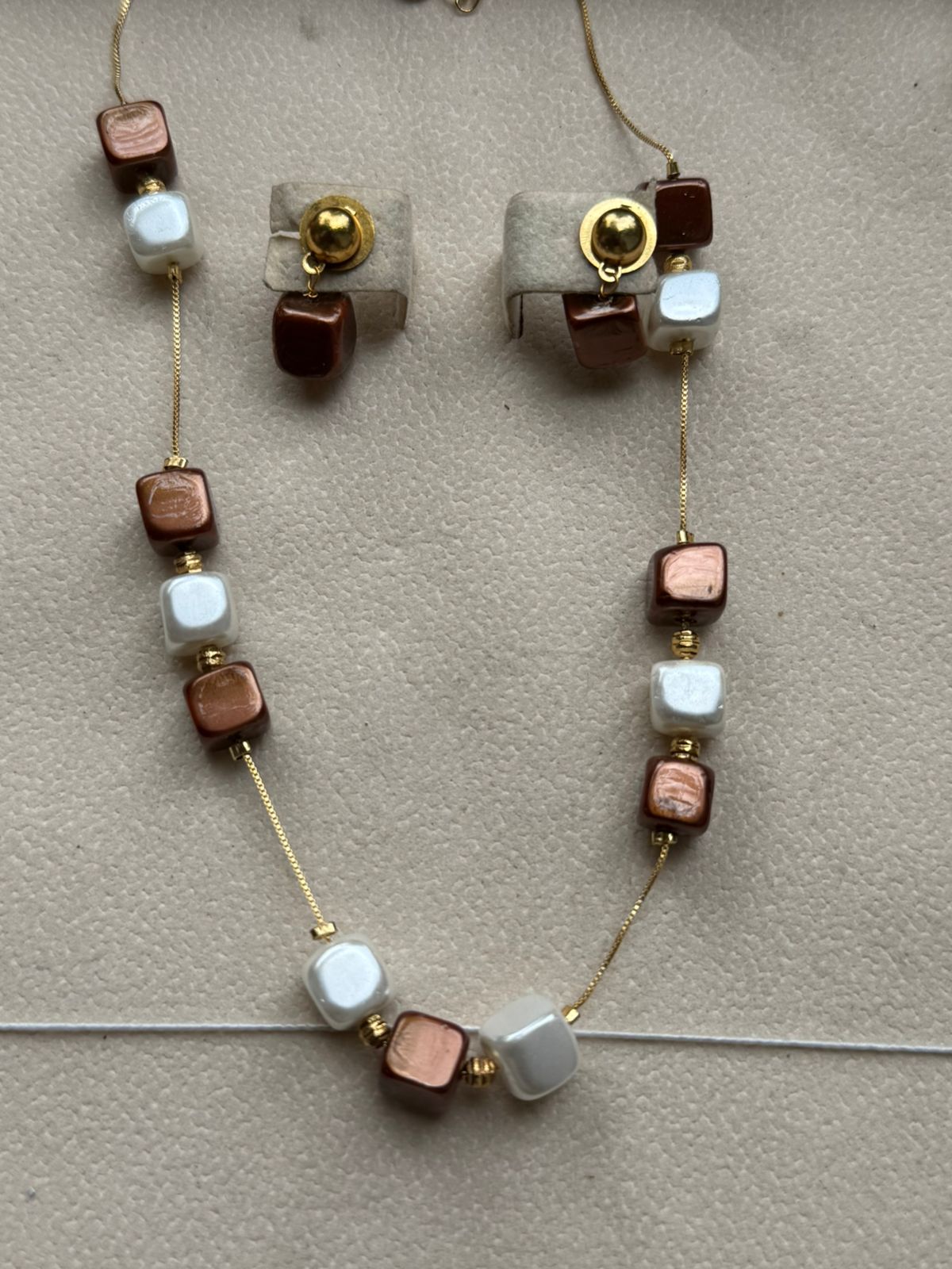 Simple Square Pearl Chains Simple Square Pearl Chains