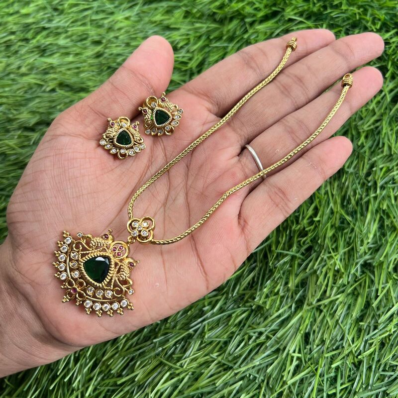Beautiful  peacock Necklace with Earrings