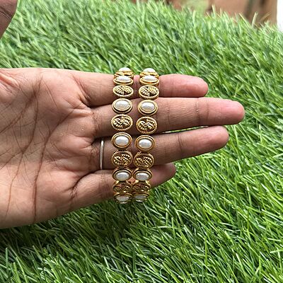 brown color stone with flower design hipblet