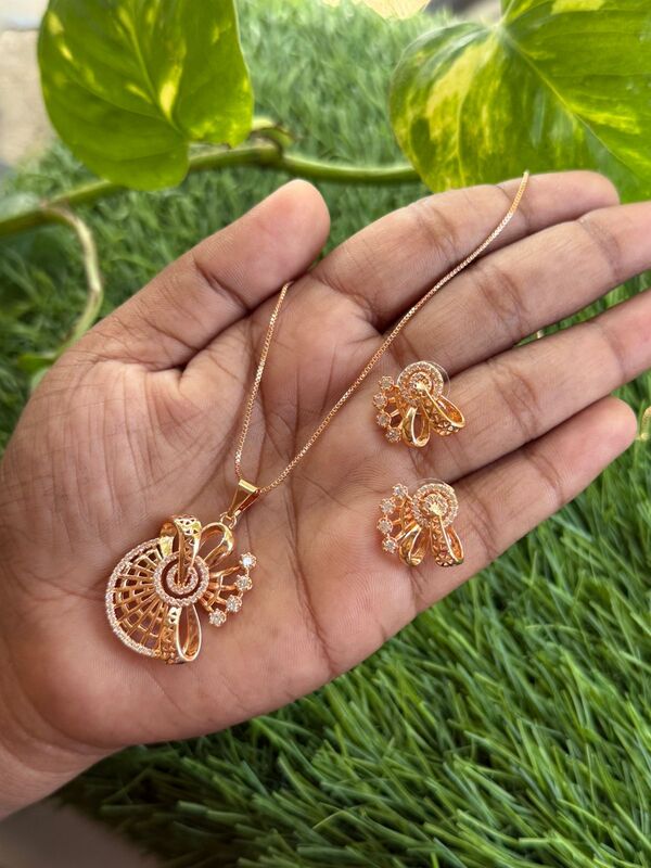 Rose gold  type neck piece