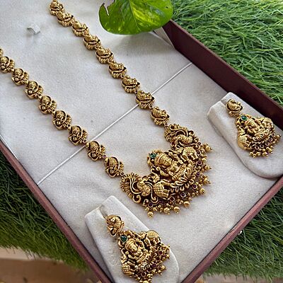 Antic Lakshmi long haram set Antic Lakshmi long haram set