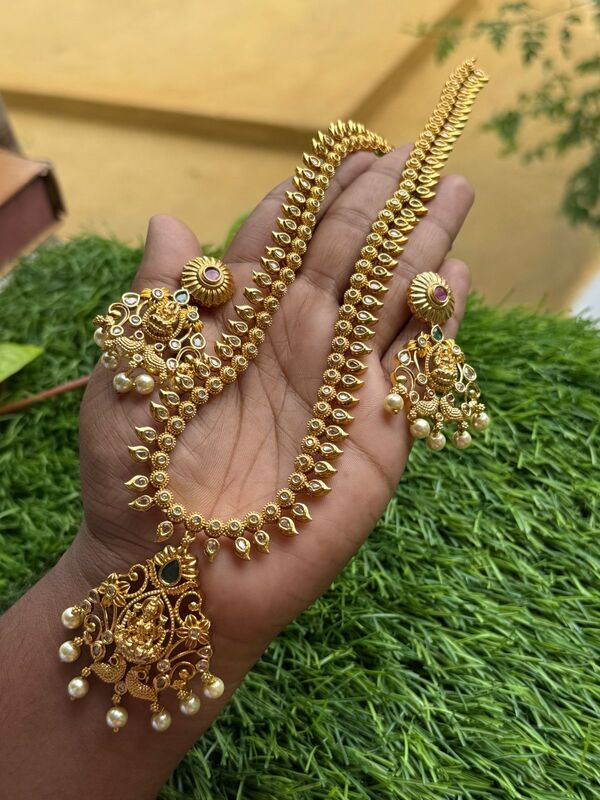 Sun Flower desing neck piece Sun Flower desing neck piece