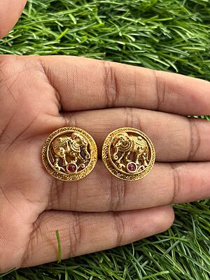 Big Elephant Design trendy Stud Big Elephant Design trendy Stud