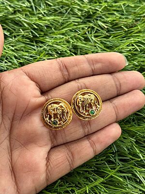 Big Elephant Design trendy Stud Big Elephant Design trendy Stud